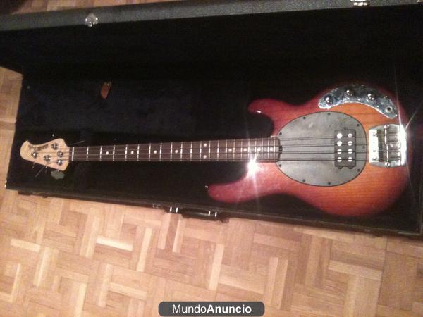 Bajo Music Man Sting Ray 4 cuerdas