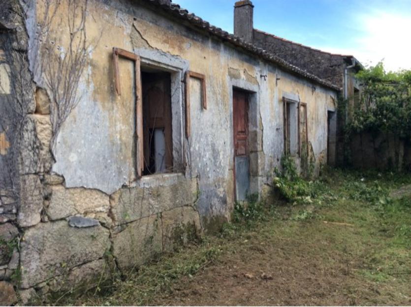 Casa de piedra para rehabilitar