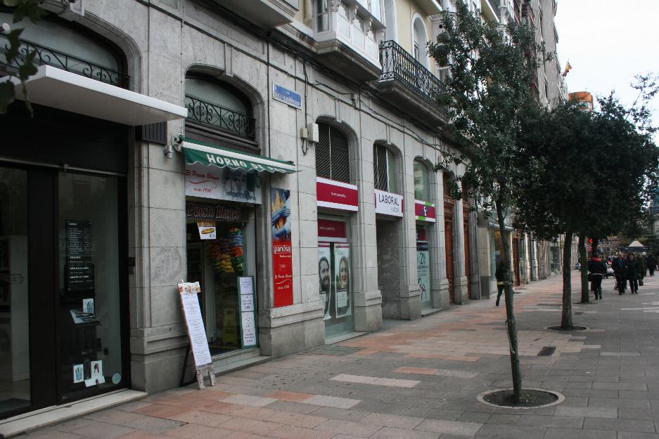 Local comercial situado en primera linea del centro de Santander