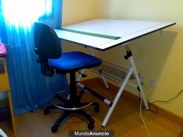 Mesa dibujo, mesa de luz y silla