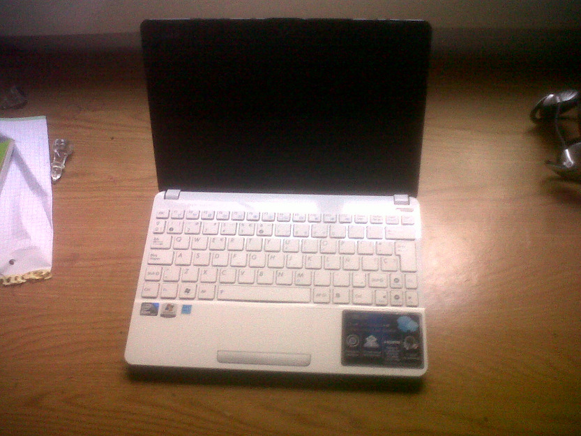 Asus 1011cx netbook blanco