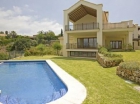 Chalet con 5 dormitorios se vende en Marbella, Costa del Sol - mejor precio | unprecio.es