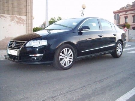 VOLKSWAGEN PASSAT TDI 2.0 140 CV 6 V. - NAVARRA
