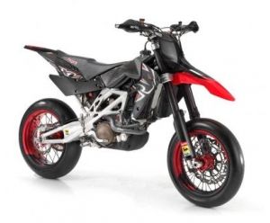 APRILIA SXV 550