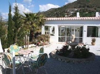 Chalet con 2 dormitorios se vende en Competa, Axarquia