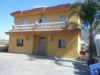 Chalet con 5 dormitorios se vende en Mijas Costa, Costa del Sol