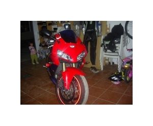 HONDA CBR 600