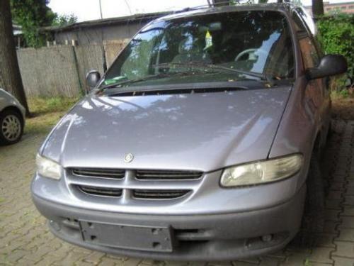 Se vende chrysler voyager entera o para piezas