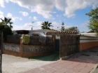 Chalet con 4 dormitorios se vende en Fuengirola, Costa del Sol - mejor precio | unprecio.es