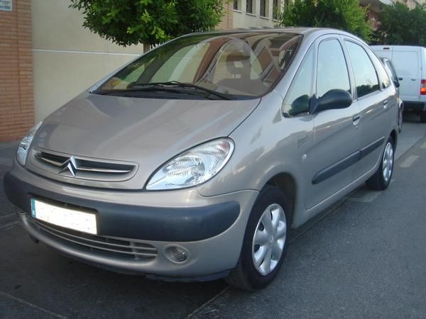 VENDO CITROEN XSARA PICASSO 1.6 AÑO 2002