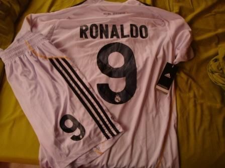 CAMISETA+PANTALON REAL MADRID - RONALDO