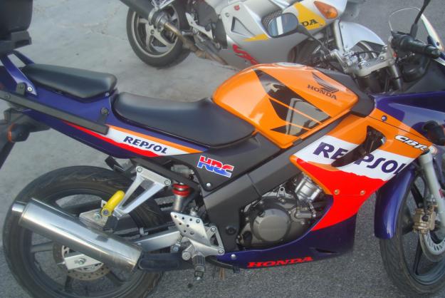 HONDA CBR 125 R REPSOL