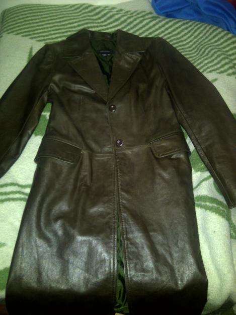 vendo chaqueta de cuero de mujer