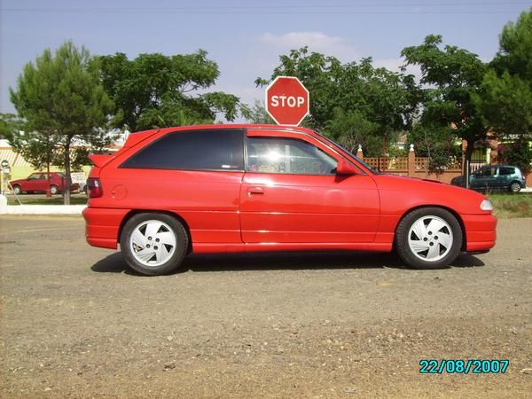 OPEL ASTRA GSI 16 V 150CV