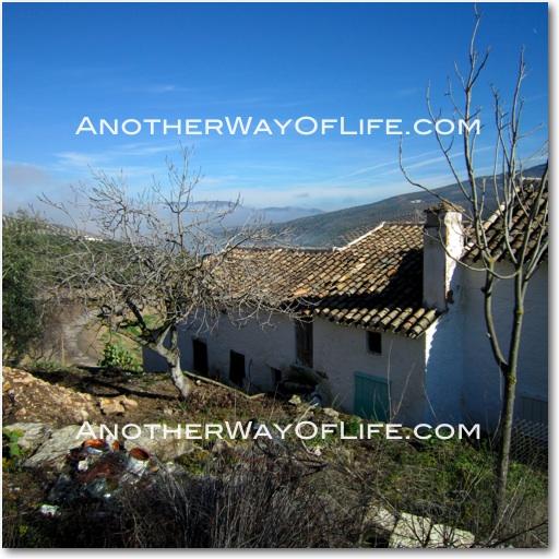 4b     in Iznajar,  Cordoba   - 196000  EUR