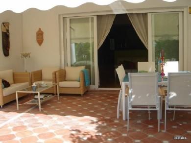 Chalet con 4 dormitorios se vende en Estepona, Costa del Sol