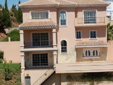 Chalet con 3 dormitorios se vende en Fuengirola, Costa del Sol