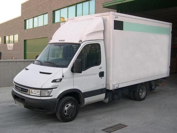 Cambio Iveco Daily por Toyota Prius más diferencia.