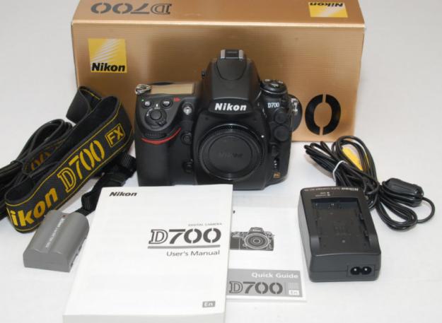 Nikon D700 12.1 MP Digital SLR
