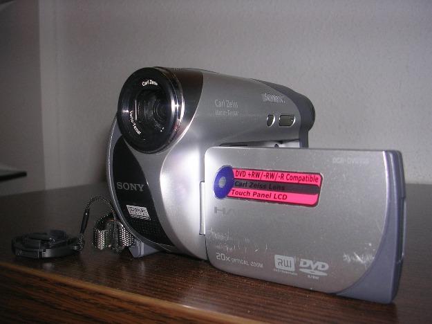 Se vende videcocamara sony - handycam