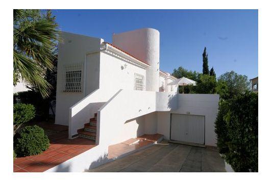 3 Dormitorio Chalet En Venta en La Nucia, Alicante