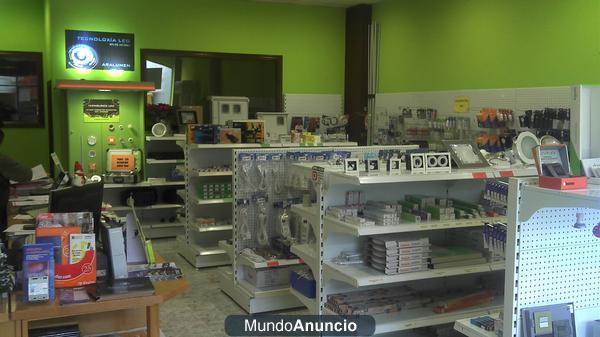 Se traspasa tienda de material eléctrico