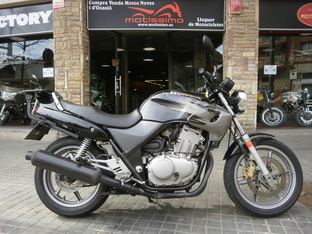 CB 500