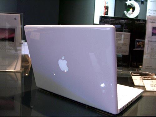 Nuevo Apple MacBook Pro MA611LL/A 17