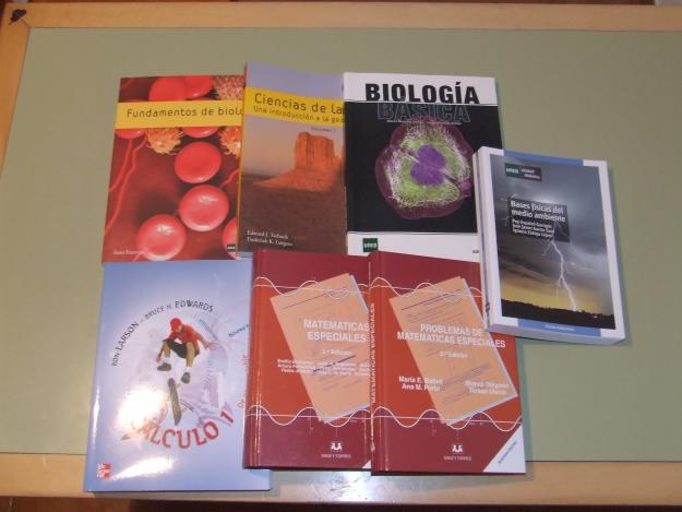 Se venden libros de la uned