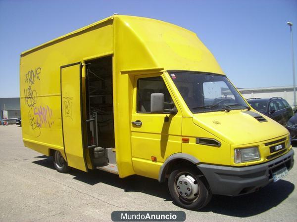 Furgoneta iveco carrozada