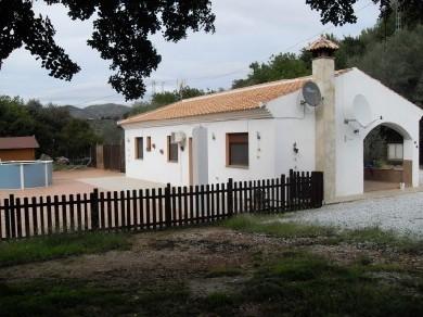Chalet con 3 dormitorios se vende en Comares, Axarquia