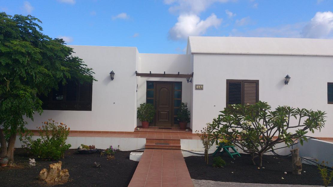 Bonita casa independiente con vistas a timanfaya