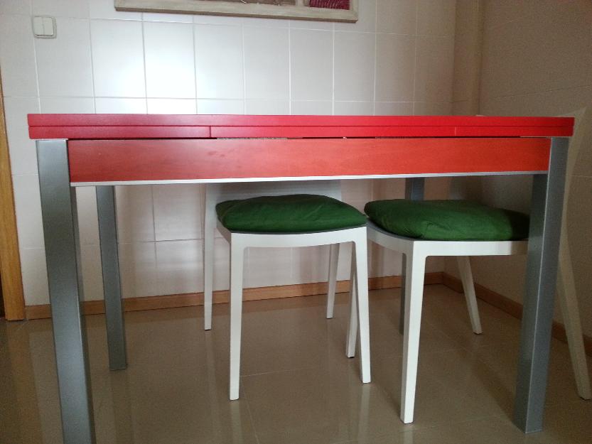 Preciosa Mesa de Cocina de Diseño Italiano