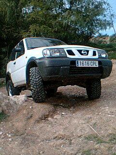 nissan terrano 2  off road año 2004