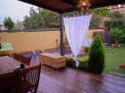 Piso con Jardin de 100m2 y PISCINA PRIVADA - mejor precio | unprecio.es