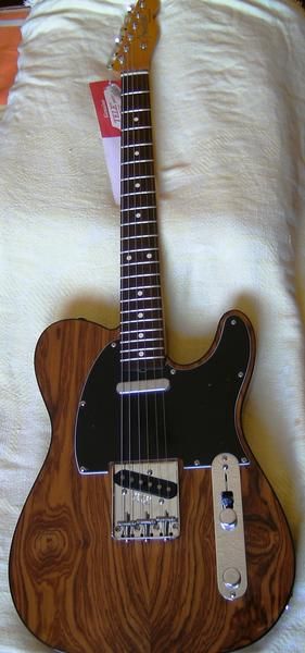 FENDER TELECASTER