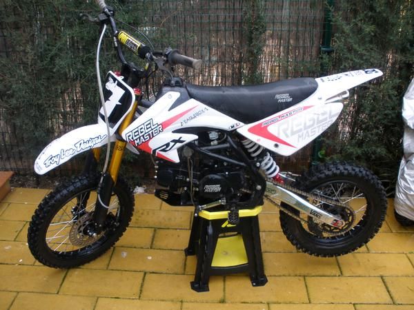 vendo pit bike 150cc 4t ruedas 17