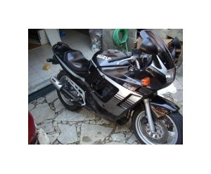 SUZUKI GSX 600