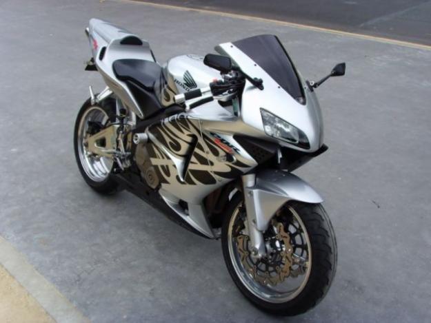 Honda CBR 600 RR, 28500KM MUY BUEN ESTADO año 2003