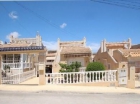 Chalet con 2 dormitorios se vende en Villamartin, Costa Blanca - mejor precio | unprecio.es