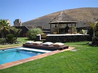 Bungalow in Masdache, Nr. Tias