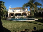 Chalet con 4 dormitorios se vende en Marbella, Costa del Sol - mejor precio | unprecio.es