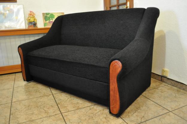 VENDEMOS  SOFAS-CAMA TOTALMENTE NUEVOS 270 euros