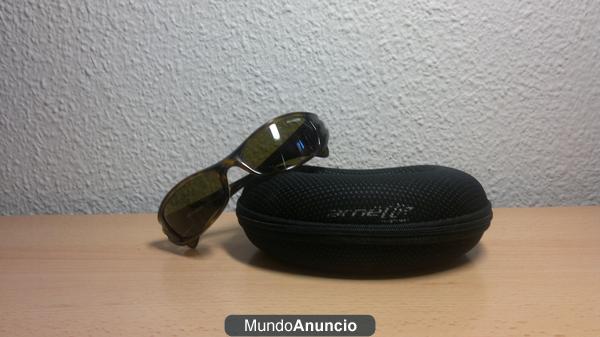 Vendo gafas Arnette con funda. 50€