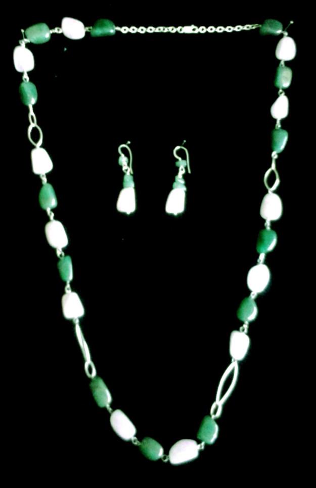 Collar y pendientes en plata de cuarzo verde y rosa.