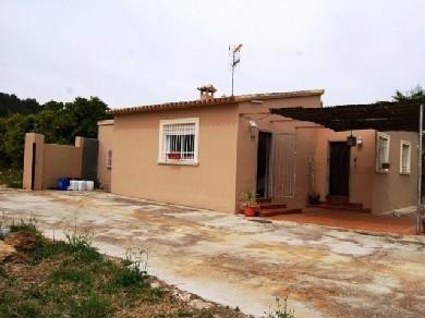 Chalet con 3 dormitorios se vende en Pedreguer