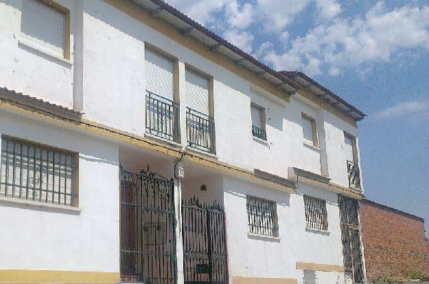 Casa adosada en Santa Ana de Pusa