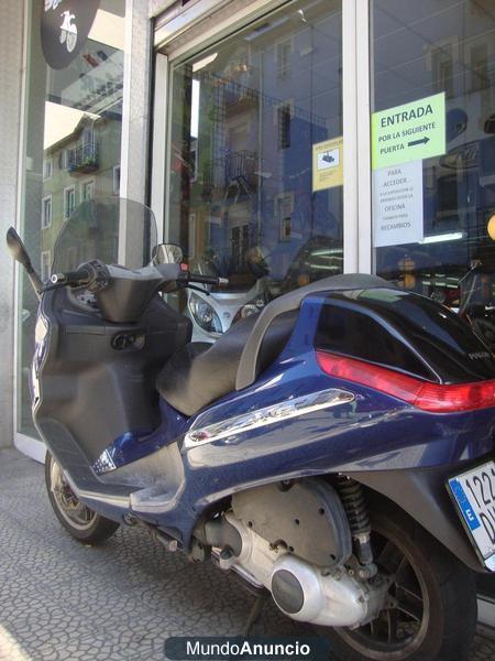MOTO PIAGGIO X8