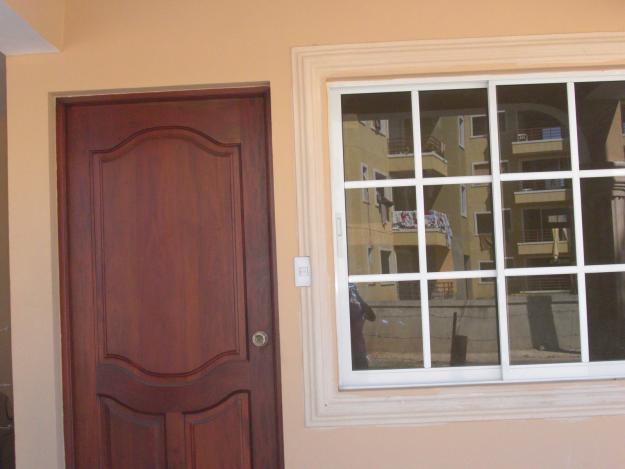 VENDO UNA CASA