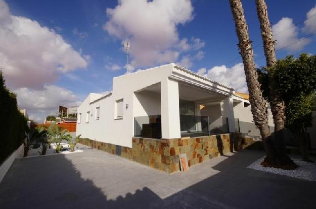 Chalet en venta en Torrevieja, Alicante (Costa Blanca)